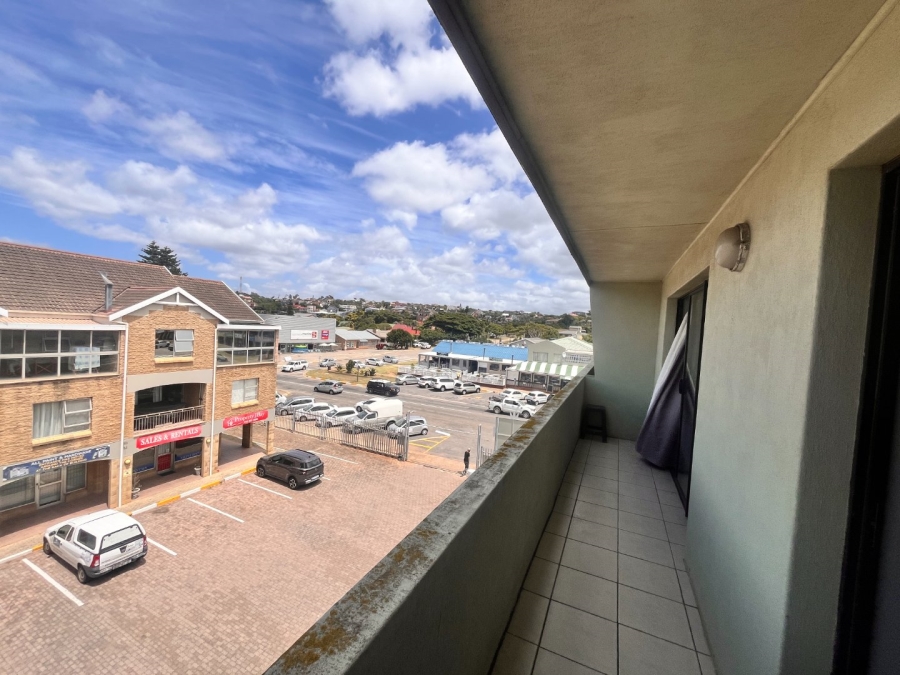  Bedroom Property for Sale in Ferreira Town Eastern Cape
